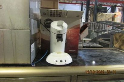 1 machine à café SENSEO.