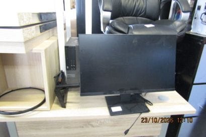 1 PC DELL avec écran TFT et clavier et routeur...
