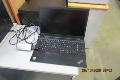 1 ordinateur portable Lenovo processeur Core...
