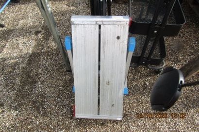 1 marchepied aluminium.