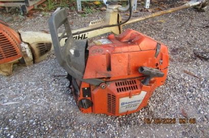 1 tronçonneuse HUSQVARNA 372.