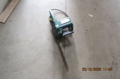 1 tronçonneuse électrique OREGON 1800W, modèle...