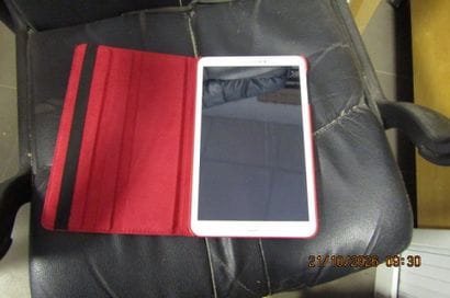 1 tablette Samsung SMT 580 sans chargeur