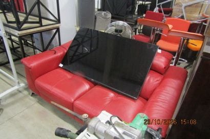 1 banquette cuir rouge