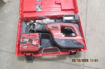 1 scie sabre HILTI, modèle WSR36A avec 2...