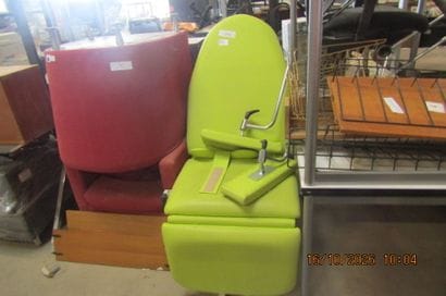 1 fauteuil de prélèvement Ecopostural C4369...