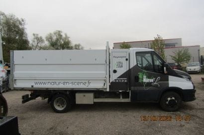 IVECO DAILY TIPPER AND BOX TRUCK 35C16H3.0...
