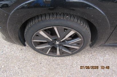 Used Peugeot 208 PureTech 100 S&S 6-Speed...