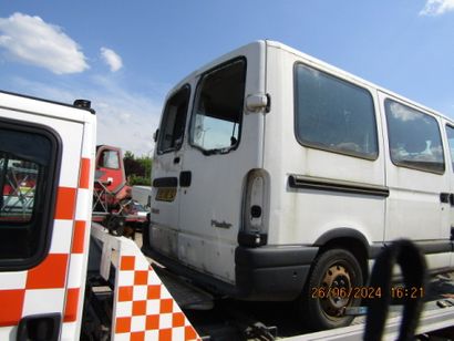 RENAULT MASTER 9-SEATER VP 
Body Type: CI
Serial...