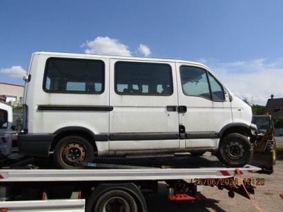 RENAULT MASTER 9-SEATER VP 
Body Type: CI
Serial...