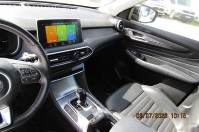 VP MG EHS LUXURY RX6 PLUG-IN HYBRID 
Body...