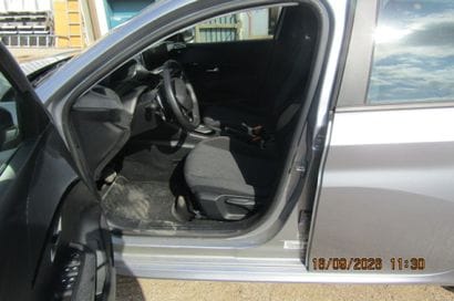 VASP PEUGEOT 208 BUSINESS HYBRID 1.2 100CH...