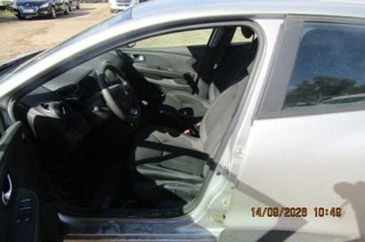 VASP RENAULT CLIO COMMERCIAL 
Body Style:...