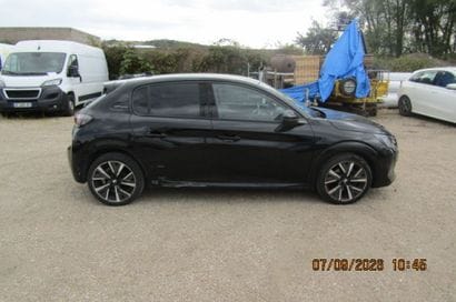 Used Peugeot 208 PureTech 100 S&S 6-Speed...