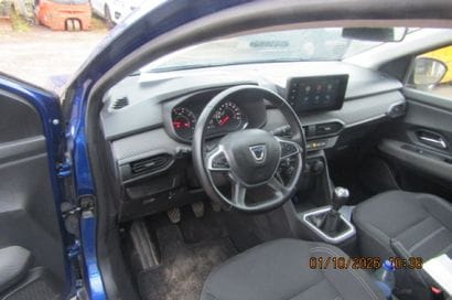 DACIA SANDERO TCE 90 - 22B COMFORT 
Body...