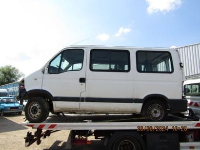 RENAULT MASTER 9-SEATER VP 
Body Type: CI
Serial...