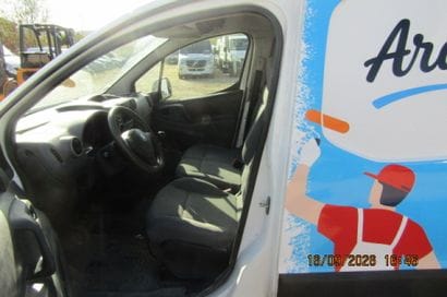 PEUGEOT PARTNER VAN 
Body Style: VAN
Vehicle...