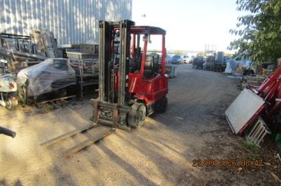 1 HYSTER 2-metric-ton forklift, model H2.00XMS,...