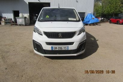 PEUGEOT EXPERT M 2.0 BLUEHDI 145CH CTTE 
Body...
