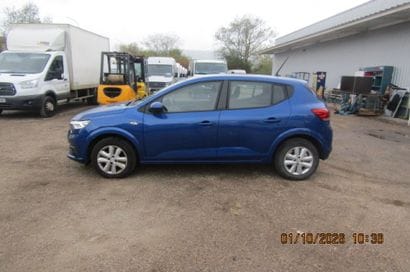 DACIA SANDERO TCE 90 - 22B COMFORT 
Body...