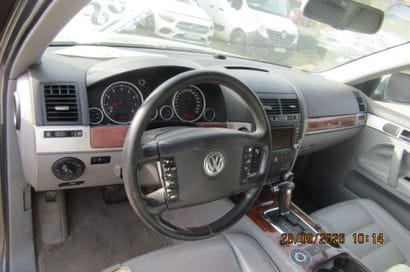 VP VOLKSWAGEN TOUAREG 3.2 V6 220CH TIPTRONIC...