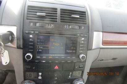 VP VOLKSWAGEN TOUAREG 3.2 V6 220CH TIPTRONIC...