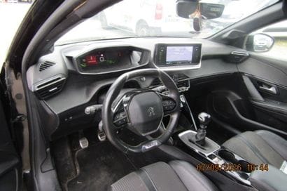 Used Peugeot 208 PureTech 100 S&S 6-Speed...