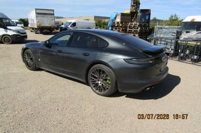 VP PORSCHE PANAMERA 4 E-HYBRID PLATINUM EDITION...