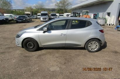 VASP RENAULT CLIO COMMERCIAL 
Body Style:...