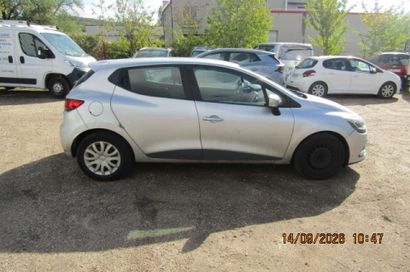 VASP RENAULT CLIO COMMERCIAL 
Body Style:...