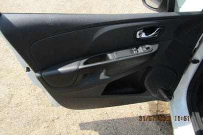 RENAULT CLIO COMMERCIAL MODEL 
Body style:...