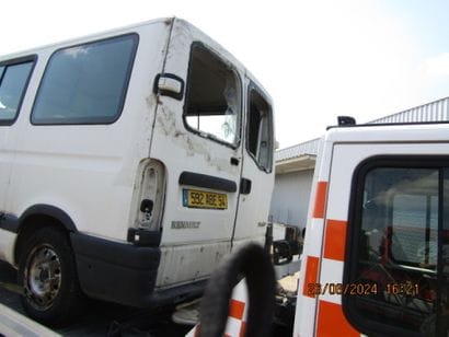 RENAULT MASTER 9-SEATER VP 
Body Type: CI
Serial...