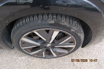 Used Peugeot 208 PureTech 100 S&S 6-Speed...