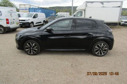 Used Peugeot 208 PureTech 100 S&S 6-Speed...