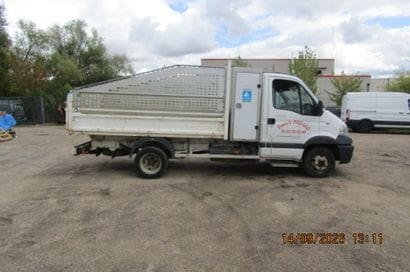 RENAULT MASCOTT 150DXI TIPPER AND PICKUP...