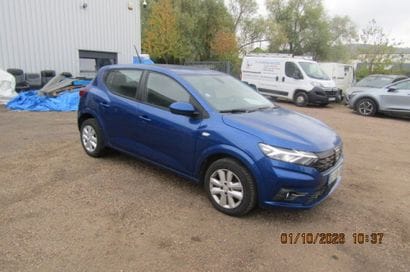 DACIA SANDERO TCE 90 - 22B COMFORT 
Body...