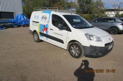 PEUGEOT PARTNER VAN 
Body Style: VAN
Vehicle...