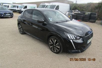 Used Peugeot 208 PureTech 100 S&S 6-Speed...